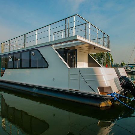 Amber Houseboat Apartment Swinoujscie Exterior photo