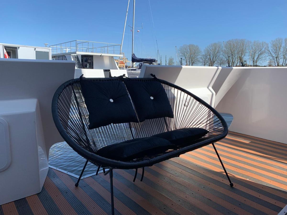 Amber Houseboat Apartment Swinoujscie Exterior photo