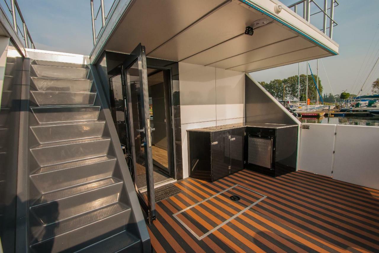 Amber Houseboat Apartment Swinoujscie Exterior photo
